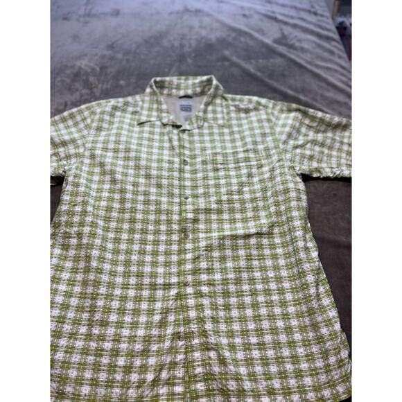 Men's Size XL Green‎ Plaid Button Up Shirt by Columbia Titanium Outdoor Hiking - Picture 1 of 5